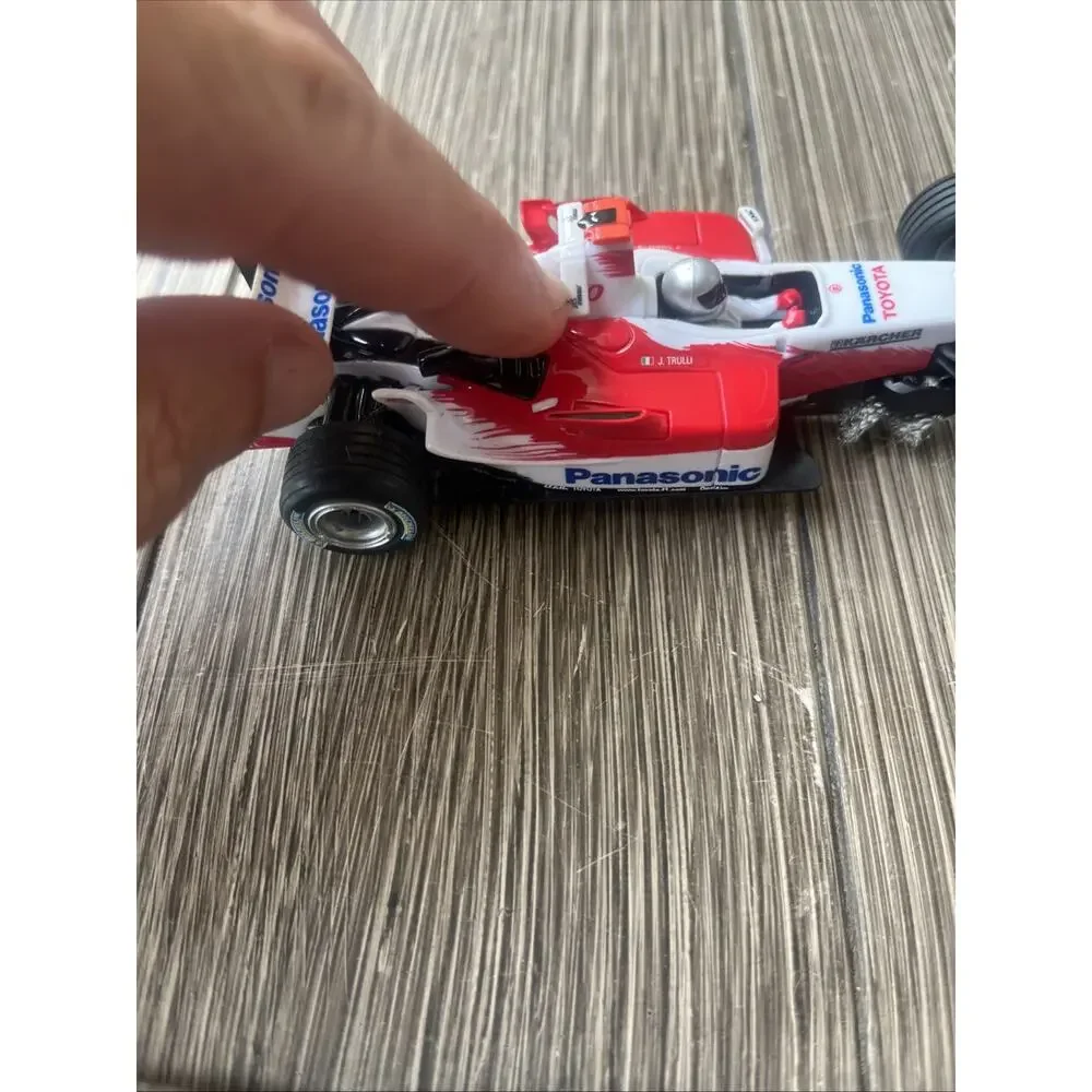 Carrera Evolution 25763 Toyota TF105, #17 1:32 Slot Car